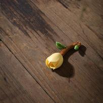 Ceramic handmade magnolia flower bud incense holder, tea ceremony incense burner, Zen indoor simulated flower decoration geltona
