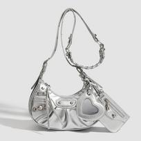 This Trendy and Cool, Spicy Girl Style Rivet Underarm Bag Is A Versatile Shoulder Bag