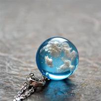 Chic Transparent Resin Rould Ball Moon Pendant Necklace Women Blue Sky White Cloud Chain Necklace Fashion Jewelry Gifts for Girl 50cm