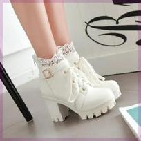 Hot Selling Fashion Plus Velvet Large Size High Heel Short Tube Winter Boots for Women Trendy Cold Weather Ladies Footwear Plus Size 34 balta