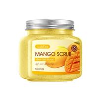 Vaisinis vonios druskos šveitiklis, šveičiamasis poras valantis kūno priežiūra Mango Bath Salt Scrub