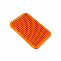 Square Heat Insulation Pad Kitchen Heat-resistant Pad Silicone Water Filter Pad Drying Pad Simple Induction Cooker Coaster (Orange,30X23cm) oranžinė