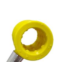 3D Printed Craft Pet Paw Cleaner Smooth Surface Labor-saving Structure Pet Foot Washing Sprinkler Fine Workmanship geltona
