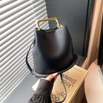 High-end Style Bucket-shaped Lady's Bag with Luxurious Texture for Carrying on The Arm or Slung Over The Shoulder. juoda