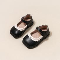 Girls Mary Jane Dress Shoes with Scalloped Edge Design Soft Faux Leather Adjustable Strap Comfortable Fit Lightweight Sole 23 juoda