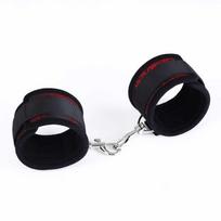 Ohmama Fetish OHMAMA Scandal Adjustable Wrist Restraints - One Size, Juodas-Raudona