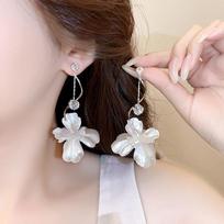 Gentle white flower long fringed earrings, super fairy face thin earrings, personalized versatile earrings for women