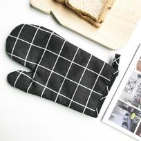 Microwave oven insulated gloves, oven heat-resistant gloves, high temperature resistant kitchen cotton and linen baking gloves