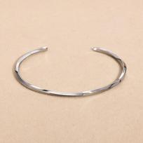 Vnox Chic Mobius Cuff Bangle Bracelets Women Men,Gold Color Waterproof Thin 4MM Stainless Steel Twisted Wristband Gift Jewelry 60mm in Diameter