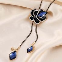 Luxurious Blue Rose Crystal Sweater Necklace Stylish Long Chain For Fashion Lovers