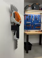 Garageprintslt STIHL HSA26 gyvatvorių žirklių ir priedų sieninė laikiklis