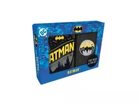 KNYGA Insight Editions DC Comics: Batman Tiny Book and Pin Set