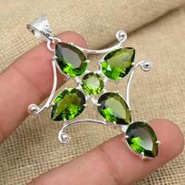 Peridoto Brangakmenis Žalias Rankų darbo Kryžiaus Pakabukas 925 Prabuotas Sidabras Papuošalai Dovanos Gimtadieniui 2.55 Inches žalia