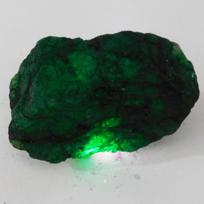 Rough Huge Size Earth-Mined 450 Ct Natural Green Emerald CERTIFIED Gemstone-w 55.8 mm approx žalia