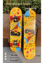 Hello Little Yellow Duck Children's Cartoon Skateboard - Beginner Four-Wheeled Mini Portable Scooter