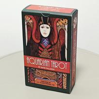 Aquarian Taro kaladė 78 vnt. Klasikinės Taro kortos, spausdintos ant 350GSM dvigubo įspaudo kartono, 12*7cm