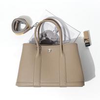Garden bag leather large-capacity girls shoulder bag versatile hand carry niche high-end female office worker handbag 20CM