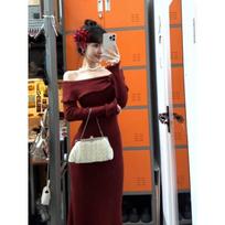 Christmas new robe red banquet toasting clothes high-end light luxury niche one-word shoulder knitted dress women S