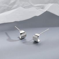 Butterfly Drop Earrings Female Fresh Simple Wild Temperament Elegant Zircon Flowers Trend Dating Birthday Party Accessories