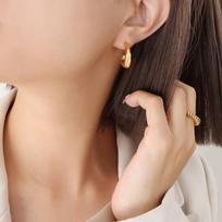 Trendy Hong Kong Style Copper C-Shaped Stud Earrings: Versatile, Elegant, Personalized Accessories for Women