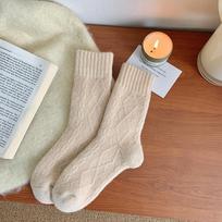 Thickened Warm Soft Comfortable Fashionable Home and Outdoor Leisure Girl Socks Women Winter Solid Color Plush Socks One Size