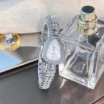 New Diamond-set Women's Fine Bracelet Alloy Case Sun Stripe Stripe Quartz Watch Scale Diamond-set Snakehead Luxury Women's Watch