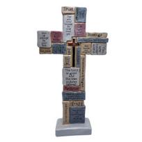Sukrauta uola, išgraviruoti įkvėpimo žodžiai, derva, amatai, sunkios paskirties maldos kambarys, stalinė kryžiaus statula Cross