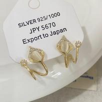 French Sweet Cat's Eye Tulip Stud Earrings: Elegant, Retro, Versatile Fashion Jewelry for Women.