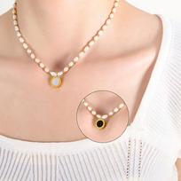 Qiong Yao Exquisite Fairy Collarbone Necklace: Light Luxury Freshwater Pearl & White Seashell for Women