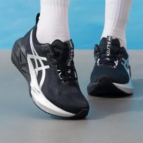 ASICS Women's NOVABLAST Neutral Running Shoes EU 39