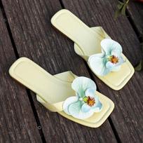 New Hot Sale Ladies Shoes Flip Flops Women's Slippers Casual Daily Slippers Women Square Toe Floral Flat with Women's Sandals 37