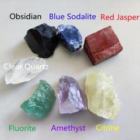7 vnt./rinkinys Krištolo šiurkštus natūralus čakrų kristalas citrinas gydomasis akmuo ametistas skaidrusis kvarcas raudonasis jaspis obsidianas fluoritas sodalitas 7pcs/set įvairiaspalvis