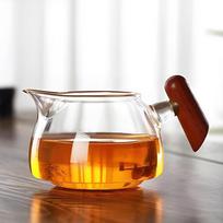 Kung Fu arbatos rinkinys su karščiui atsparaus stiklo arbatine, sieteliu ir medine rankena. 300ml Dwarf Wood Sparrow Cup