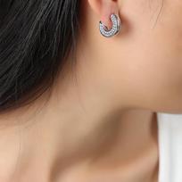 Hong Kong Fashion: C-Shaped Titanium Steel Gold-Plated Earrings with Colorful Diamonds – Non-fading & Lightweight.