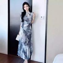 2025 Modern Chinese Qipao: Elegant Slim-Fit High Slit Dress for Summer & Autumn M