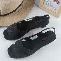 Yuzhihao Women's Low Heel Summer Sandals: New Fashion, Solid Color, Hollow Out Flat Beach Shoes 38