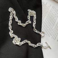 Women's Korean Geometric Buckle Nose Necklace: Fashionable Clavicle Accessory