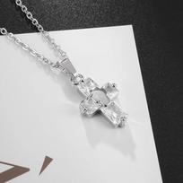Delicate Sparkling Zircon Crystal Cross Pendant Necklace Transparent Cubic Crystal Women\'s Religious Jewelry