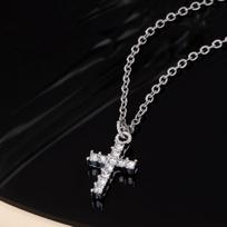 Elegant and Fashionable Cross Pendant Necklace - European & American Clavicle Chain