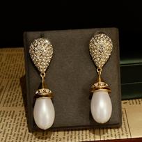 Elegant Vintage Inlaid Rhinestone, Pearl, and Water Drop Stud Earrings