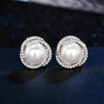 New Shiny Imitation Pearl Stud Earrings Fashion Cross Design Aesthetic Women Ear Piercing Accessories Wedding Party Jewelry Gift