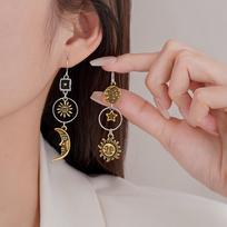 Vintage Asymmetric Sun Moon Hook Earrings for Women Ladies Classic Retro Long Tassel Dangle Earrings Party Jewelry Accessories