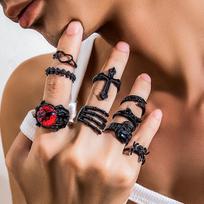 9Pcs/Set Goth Black Devil Eye Skull Spider Palm Rings for Women Vintage Cross Jesus Love Heart Rings Halloween Jewelry Gift New
