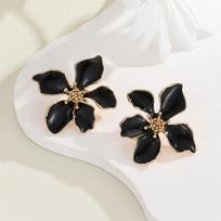 Five Petals Flowers Drop Earrings for Women Trendy Green White Enamel Oil Blooming Gardenia Flowers Dangle Earrings Jewelry