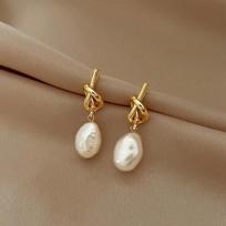 2026 New French Elegant Gold Color Bean Spliced Flat Pearl Earrings for Korean Fashion Jewelry Party Women's Sweet Accessories