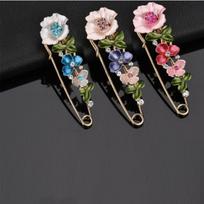 Elegant Flower Brooch Pins For Women Rhinestone Plant Enamel Collar Lapel Pin Badge Cardigan Scarf Dress Clothes Jewelry Gifts