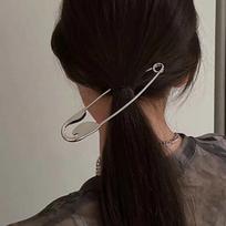Simple Big Size Brooch Pin Women Hair Clip Brooch Buckles Jeans Fixed Suit Clothing Waist Clip Lady Waist Tighting Pins Jewelry