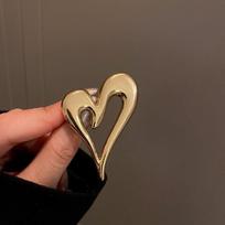 Punk Full Rhinestone Heart-Shaped Brooches for Women Men Exquisite Fashion Suit Corsage Pins Accessories Party Jewelry Gifts