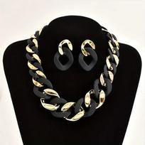 Chunky Chain Necklace and Earrings Set Metal Link Statement Jewelry Vintage Style Fashion Accessory for Women and Girls One Size