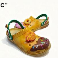 Crocs Classic Vaikams Unisex Sandalai & Šlepetės 36-37(M4W6) geltona